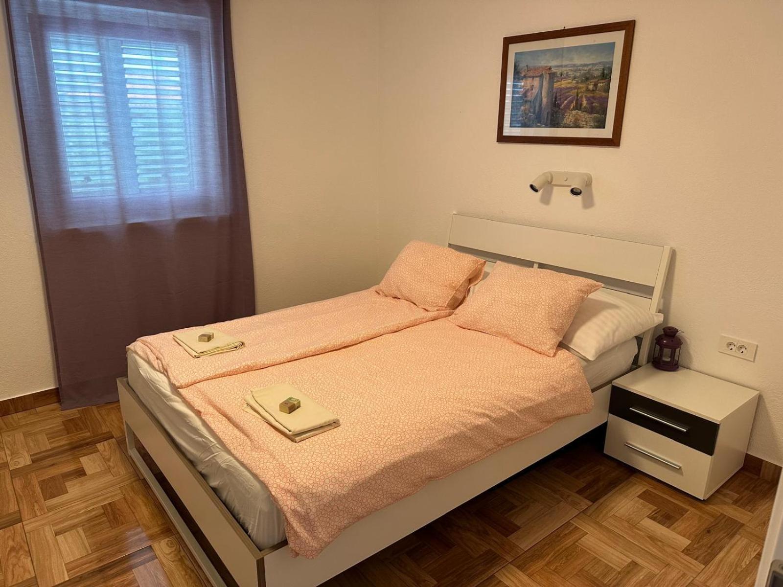 Apartments "Laci" クルク エクステリア 写真